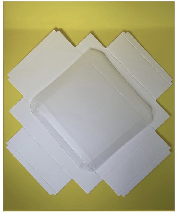 Подарочные коробки