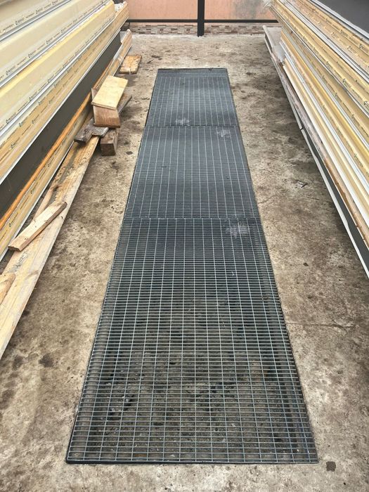 Trepte zincate gretare zincate