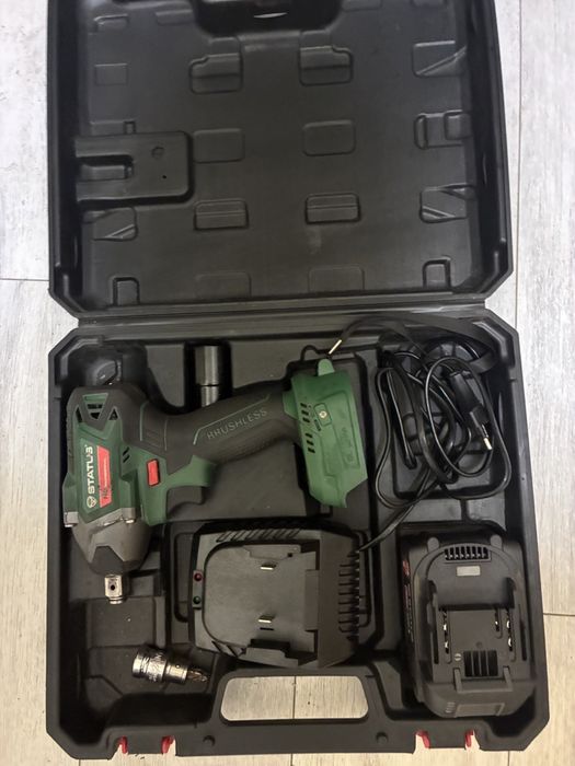 STATUS CTW24HLI, 1/2", 20 V, 4 Ah, 350 Nm, с 1 батерия и зарядно
