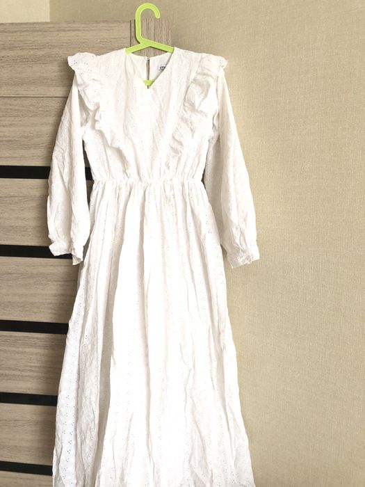 Платья размер 42/44 .