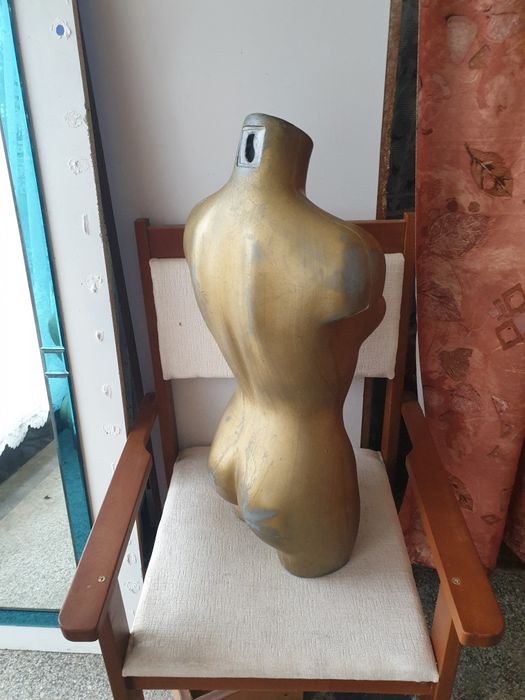 Манекени за магазин