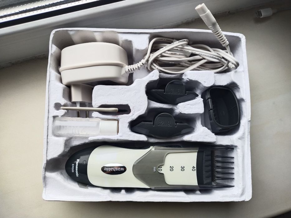 Продам машинку для стрижки волос.