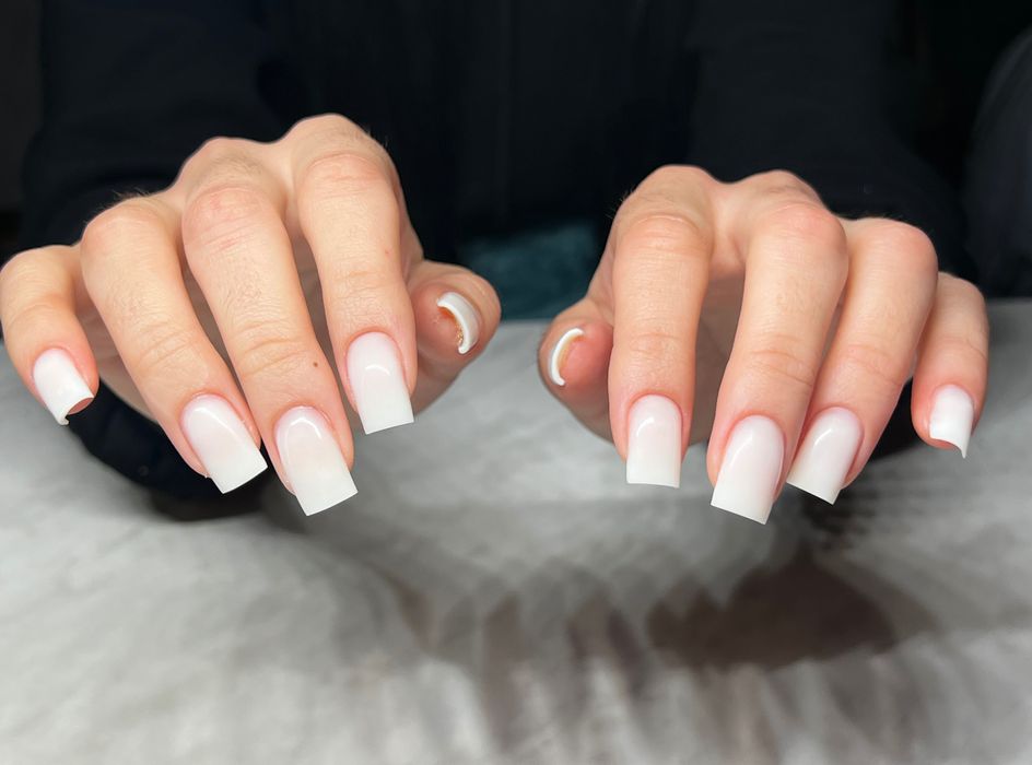 Маникюр, наращивание ногтей Актау