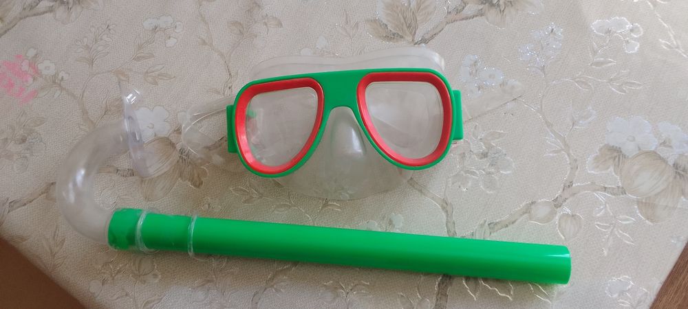 Маска для плавания детская