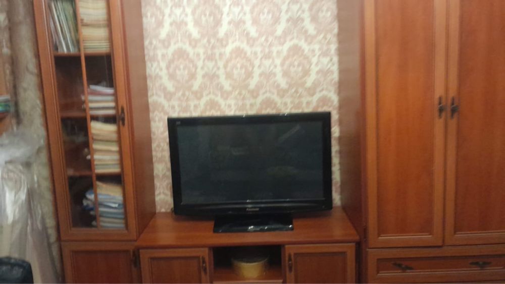 Продам Телевизор, шкаф, стенка