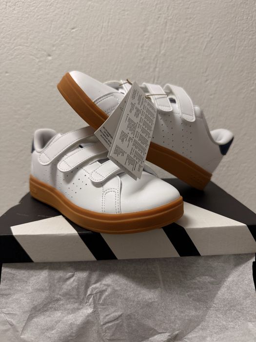 Маратонки Adidas номер 35