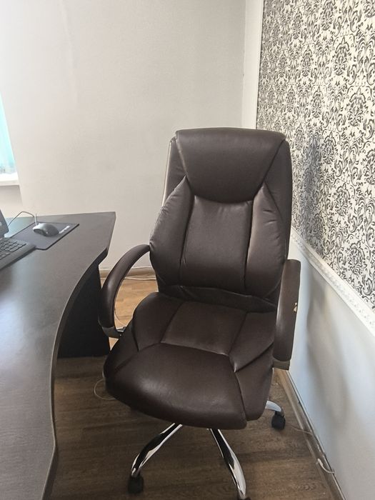 Продам набор мебели руководителя