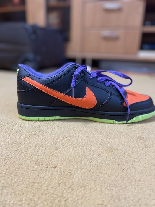 Продам кроссовки размер 43