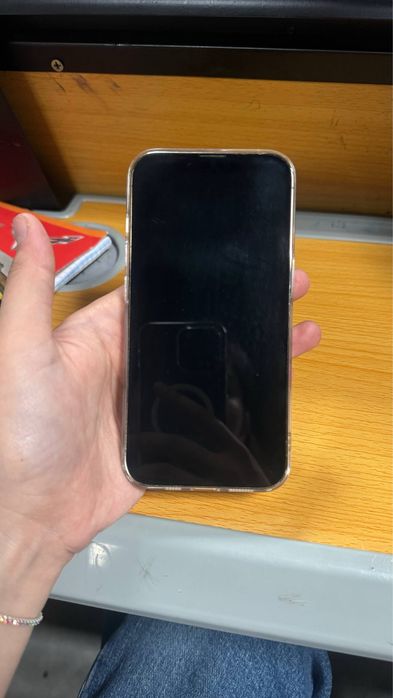 IPhone 13 pro телефони