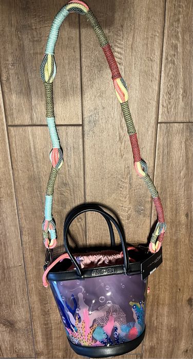 Уникална чанта на Marc Cain