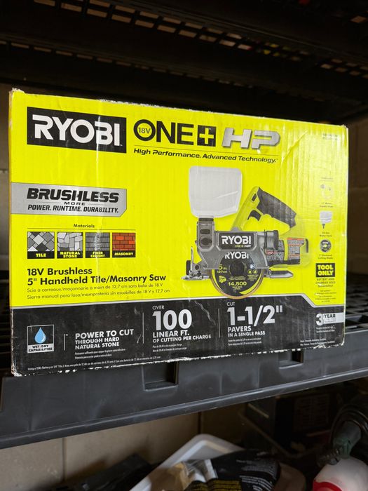 Машина за водно рязане на плочки Ryobi