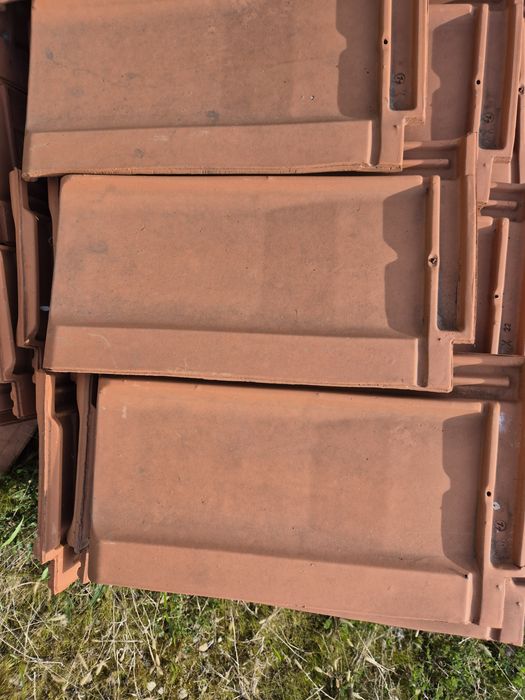 Țiglă Cermica Premium maro mat