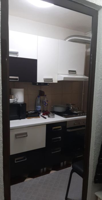 Apartament 3 camere 39B mobilat- utilat.