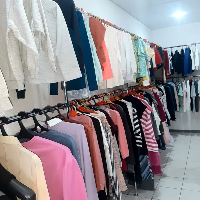 Стойки разные гардеробные