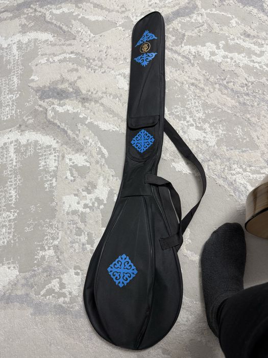 Домбыра с чехлом