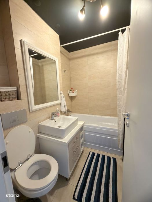 Ap. 2 camere,mobilat,bucatarie separata,balcon, parcare, în Cosmopolis