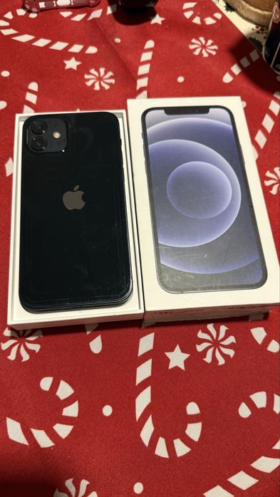Vand iphone 12  128GB+5 huse