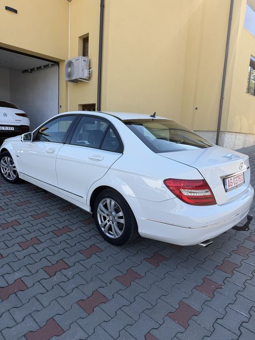 MERCEDES-BENZ C-Class 2012 — imagine 4
