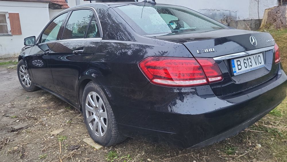 Mercedes E 300 hibrid