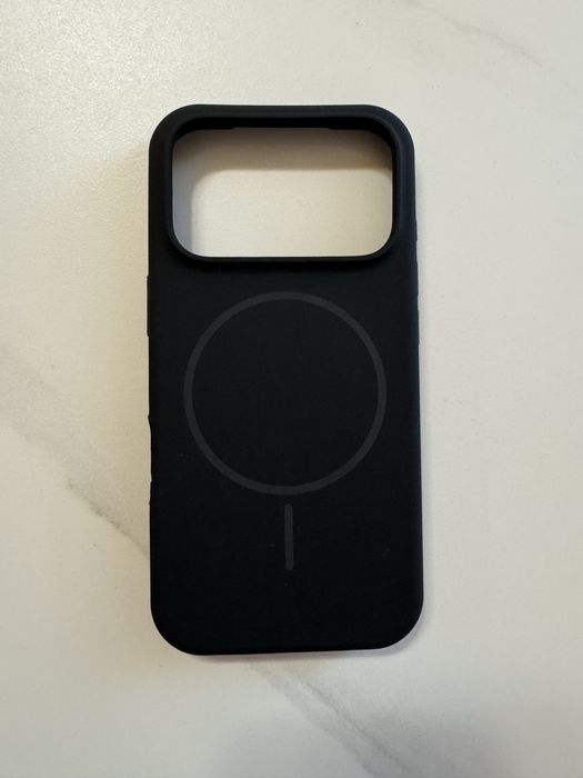 Кейсове за Iphone 17 Pro