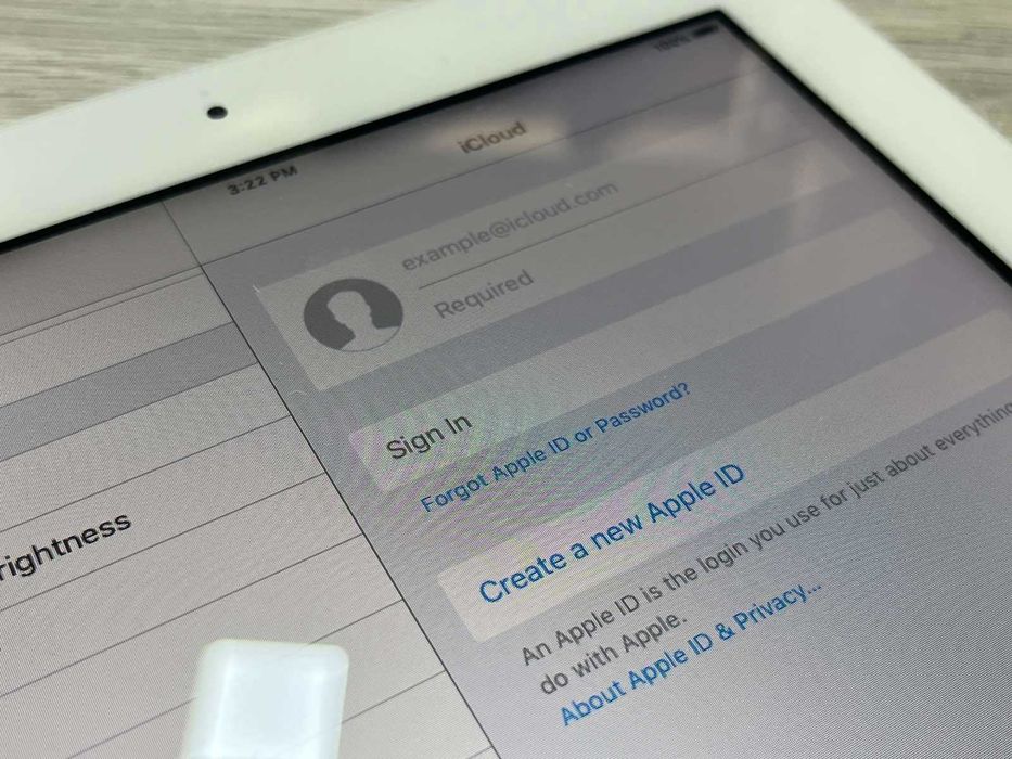 Продавам iPad 2 16GB