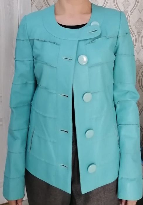 Продам новую кожаную куртку