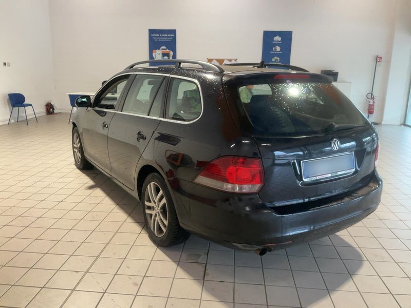 Volkswagen Golf VI 1.6 TDI Highline 2010