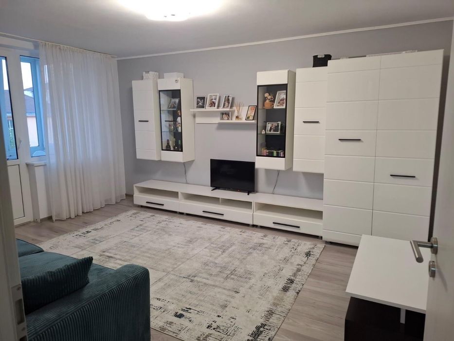 Inchiriez ap 2 camere decomandate et. 2, cartier “Gura Campului”