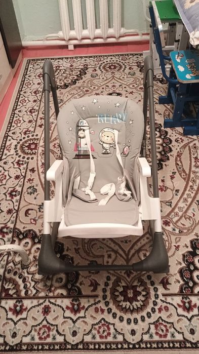 Кормящий стол продается срочно