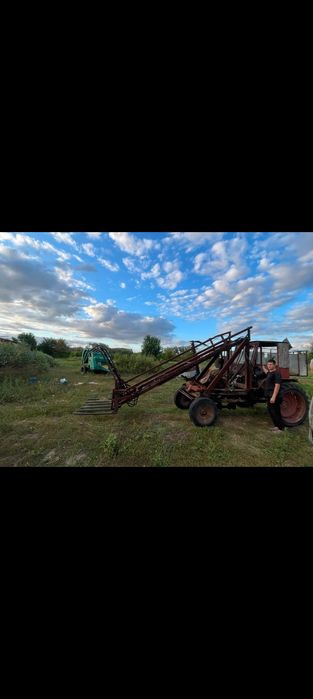Продам трактор т16