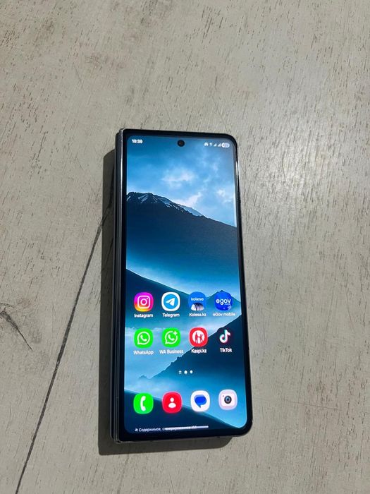 Samsung Z fold 4 256