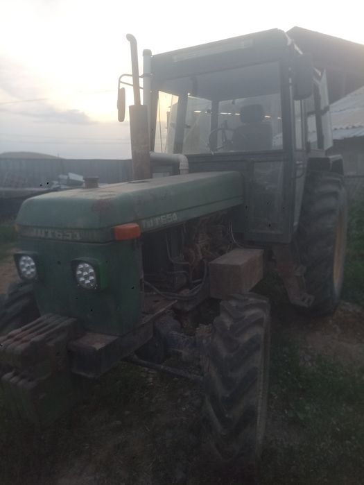 Трактор John Deere