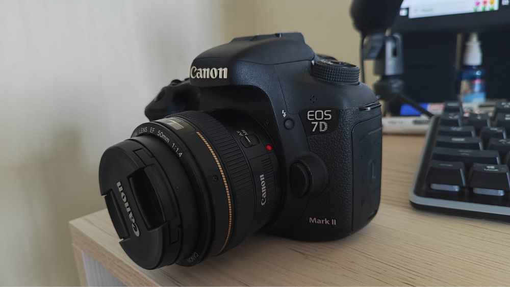 Фотоаппарат в отливном качестве