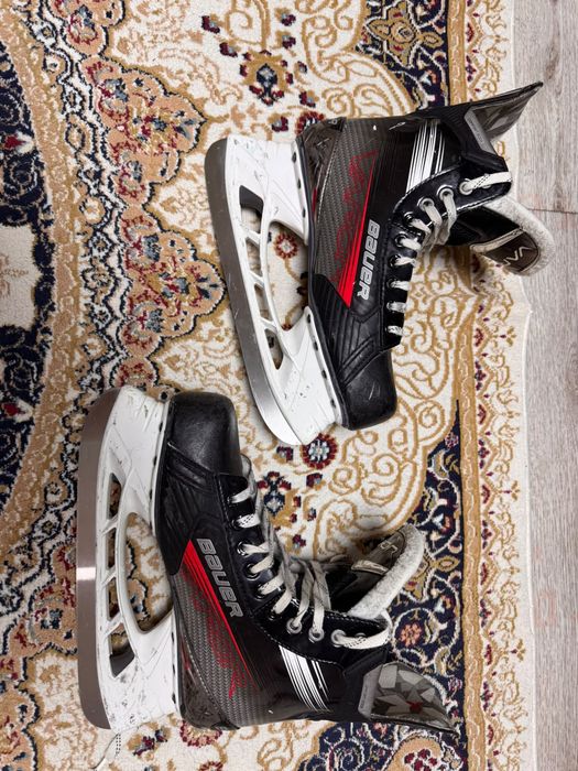 Коньки Bauer Select