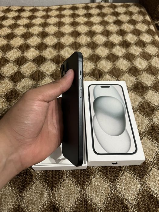 Продам iPhone 15 Plus 128gb