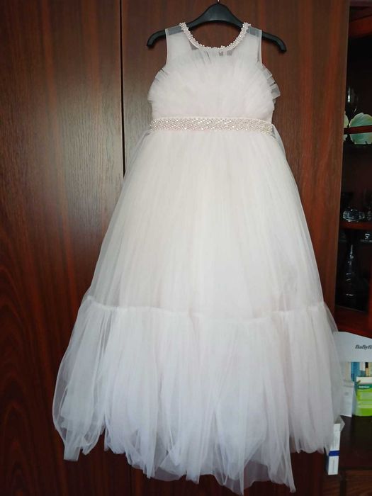 Rochita printese fetite