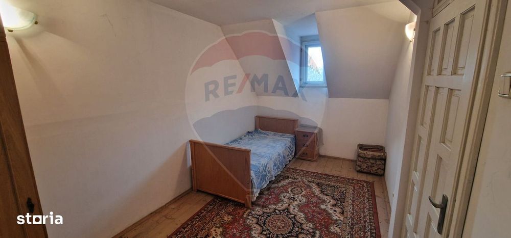 Apartament cu 2 camere+2camere la mansarda, zona Orizont, strada Letea