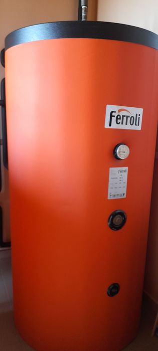 Vând  Puffer Ferroli 500 l