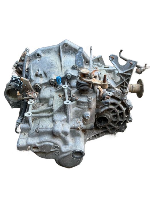 Ръчна скоростна кутия за Nissan X-Trail (2.2дизел)