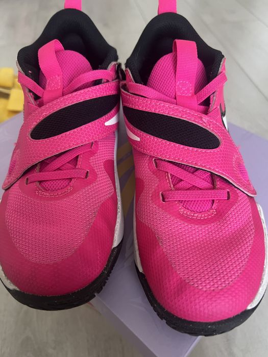 Кроссовки для баскетбола Nike Team Hustle D 11.