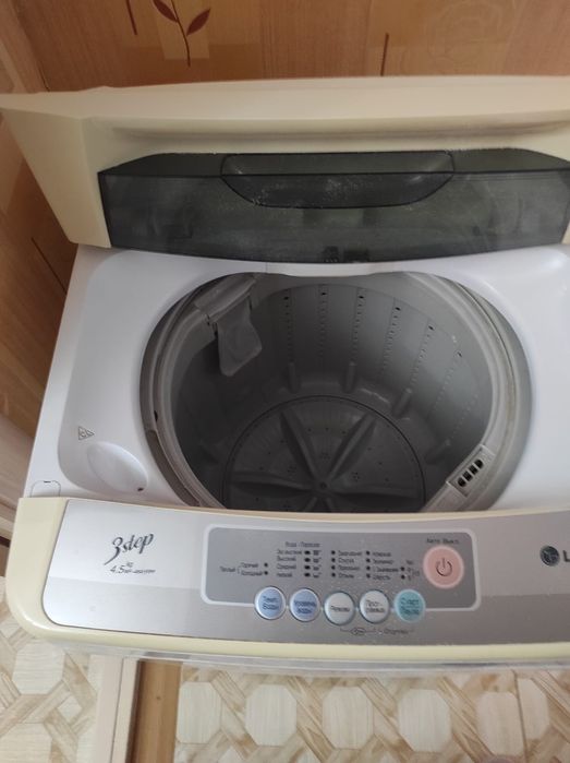 Продам стиральную машину