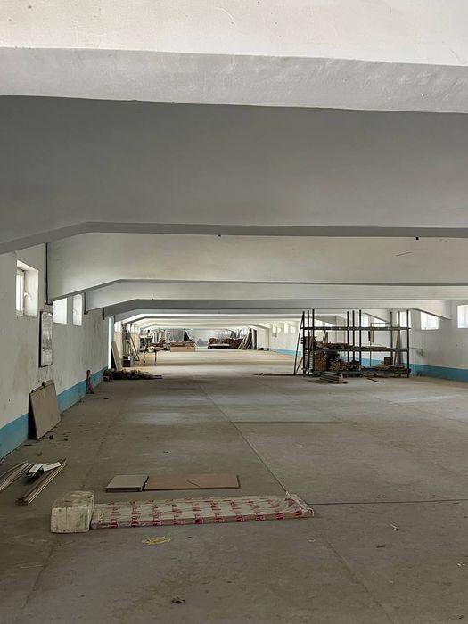 Не желое помещение 2 гект 7000  квадр 5 зданий