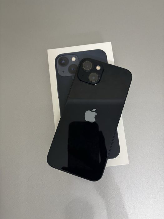 Продам Iphone 13