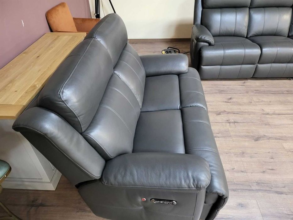 Тъмно сиви кожени дивани тройка и двойка с ел. релакс механизъм