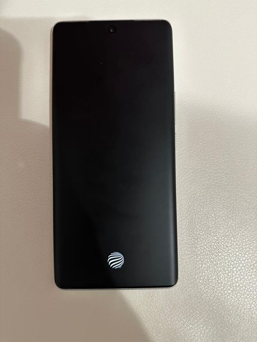 Продам Vivo v40 5g