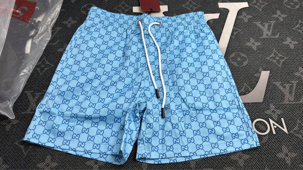 Short uri de baie