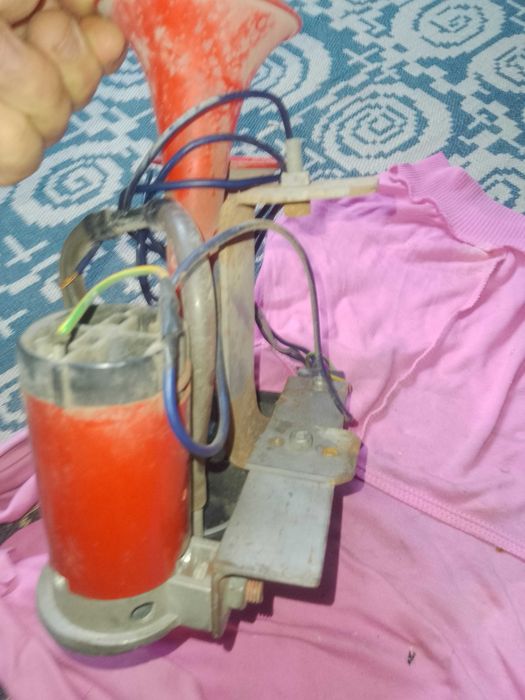 Тромба клаксон сирена въздушна двойна с компресор 12V за кола тир бус