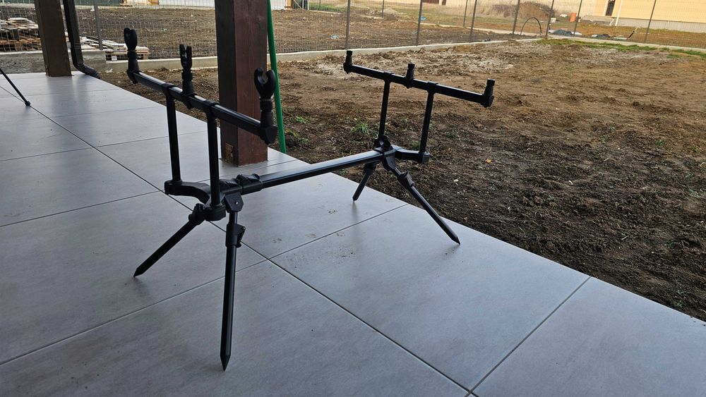 Rod Pod NGT pentru 3 lansete – stare excelentă