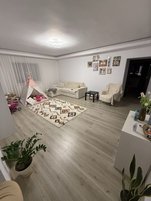 Vand apartament 3 camere centrala proprie( Doamna Ghica) Proprietar