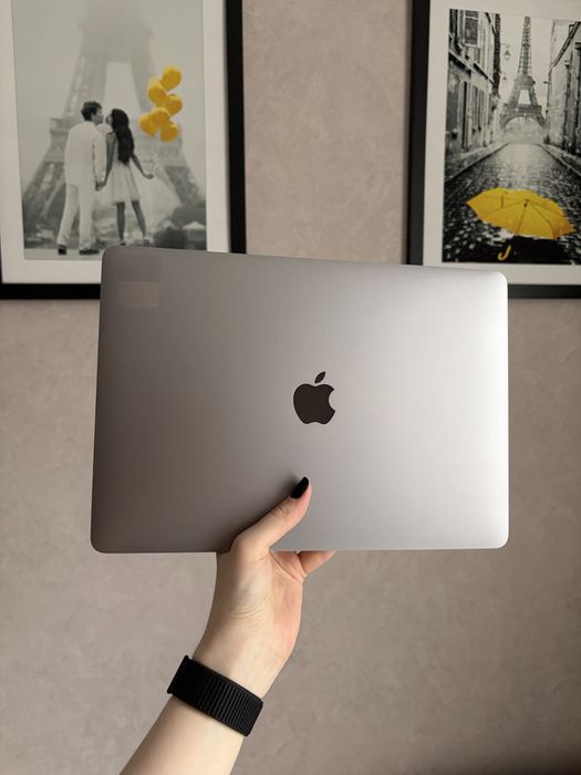 MacBook Pro 13” 2019 / Intel Core i5 / 16 GB / 512 GB